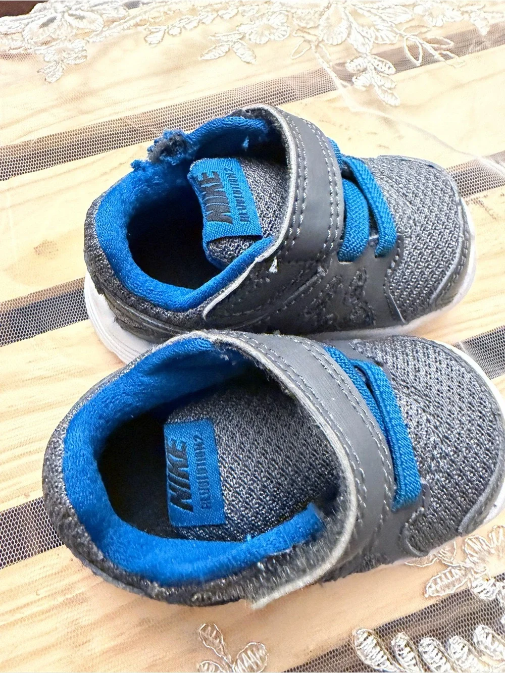 Nike lightweight toddler